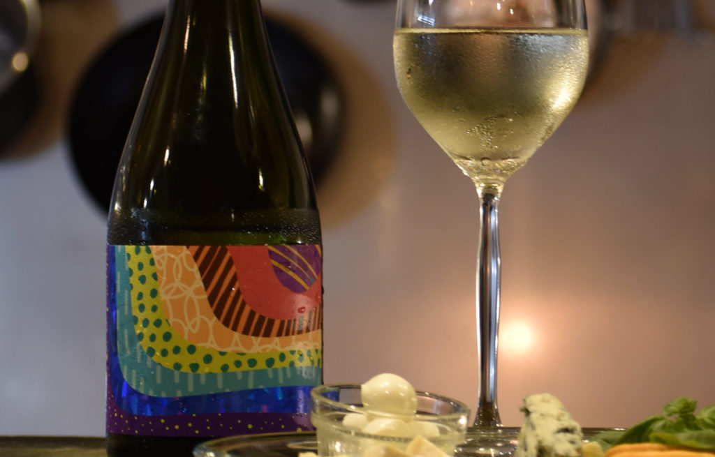 欧州でも評価の高い純米吟醸酒をリニューアルした新商品「鳴門鯛 LED